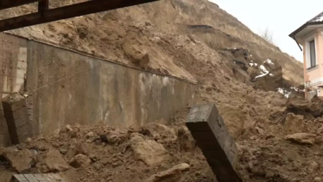 Оползень сошел в Бесагаше