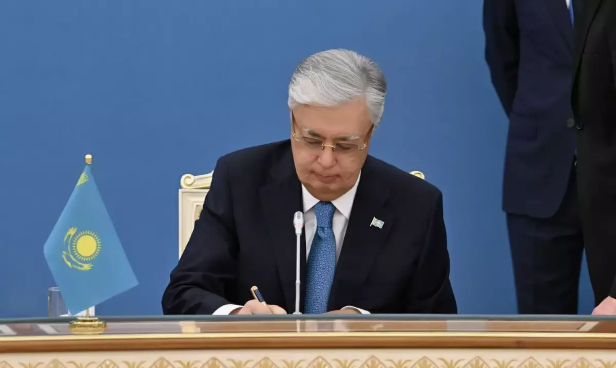 Президент неге «Тәуелсіздік» пен «Егемендік» сөздерін бас әріппен жазады?