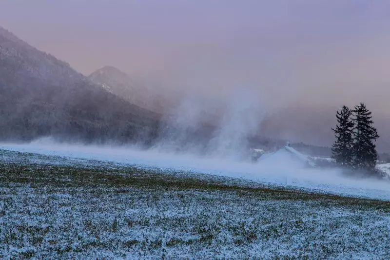 Сильный ветер, метель и гололёд: где в Казахстане ухудшится погода