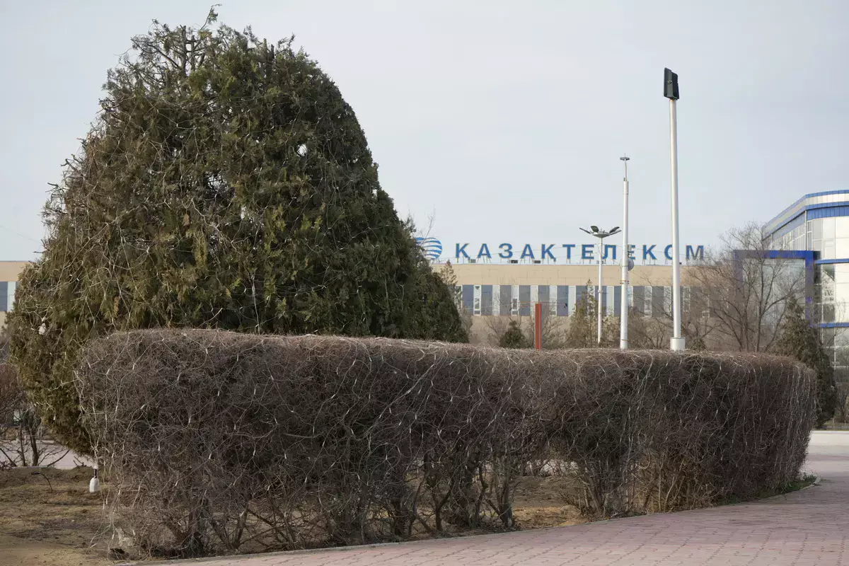 В Актау не убравший вовремя гирлянды подрядчик получил «нагоняй» - новости на Lada.kz 03.03.2026