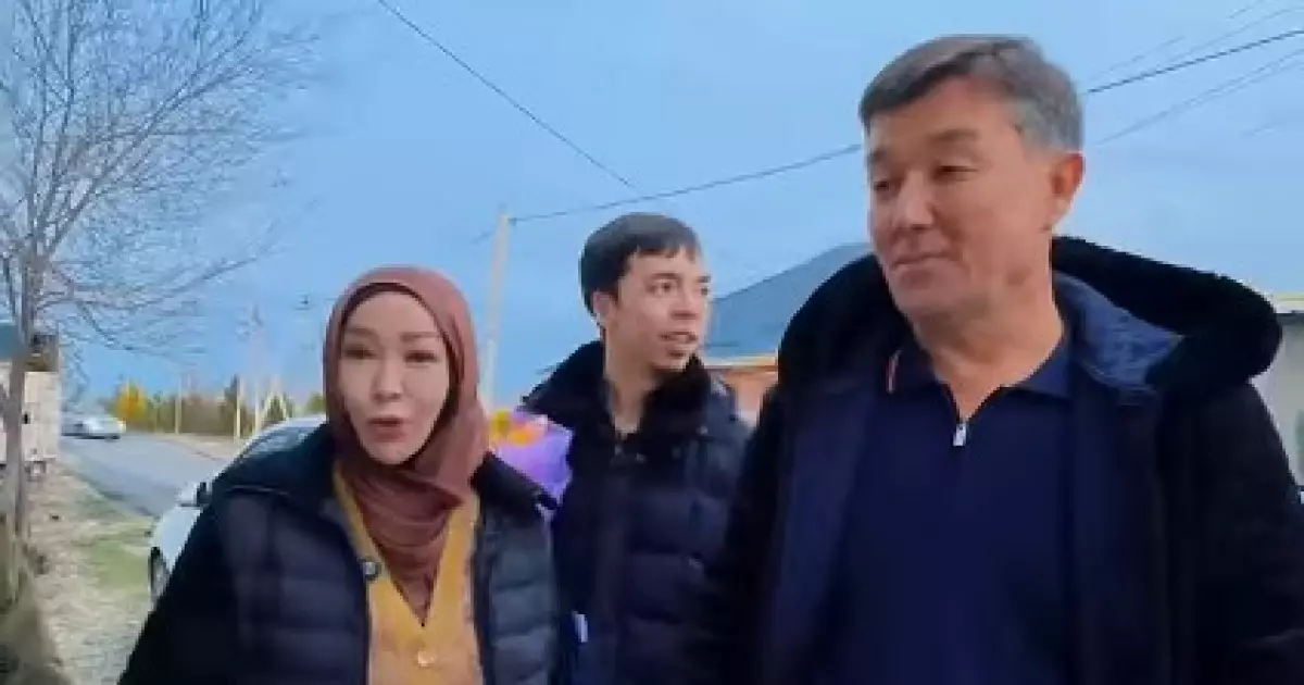   «Айтыстың арыстаны, қарсыластарының киллері»: ақындар Бекарыс Шойбековті құттықтады (видео)   