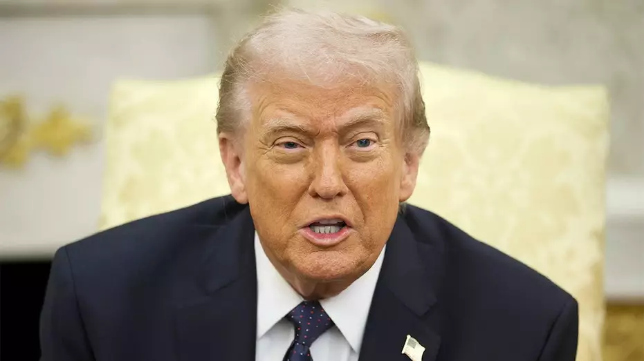 Трамп угрожает прекратить торговлю с Испанией из-за Ирана и расходов на оборону.