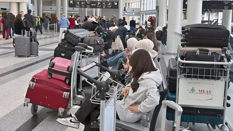 Путешественники, застрявшие в Дубае, платят огромные суммы за эвакуацию на частных чартерах на фоне операции "Epic Fury".