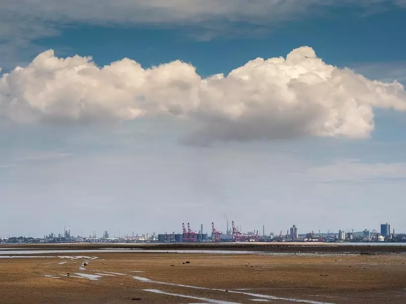 На месторождении в Мангистау произошёл выброс газа