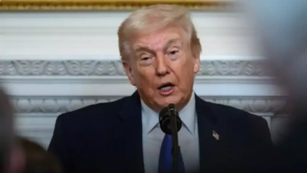 Трамп Ормуз бұғазы арқылы өтетін кемелерге сақтандыру және әскери эскорт беруге уәде берді