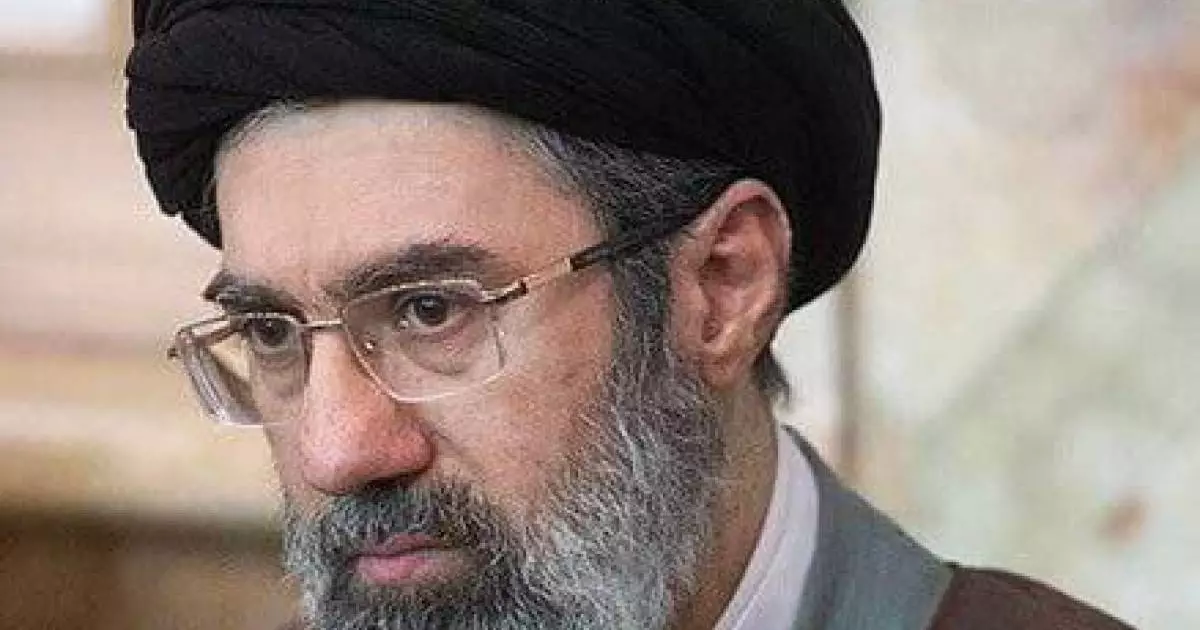  Әли Хаменеидің ұлы Иранның жаңа көшбасшысы болып сайланды 