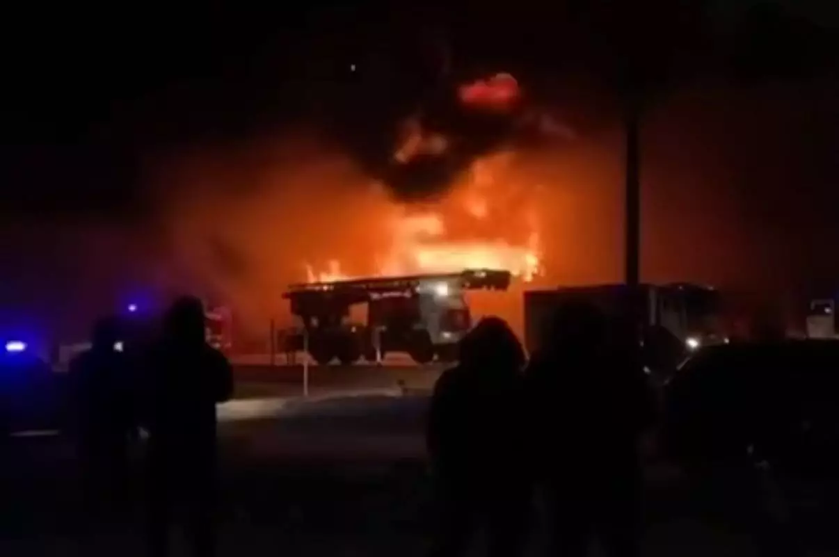 Семейдегі алапат өрт: балалар сырт киімсіз аязға шығуға мәжбүр болды