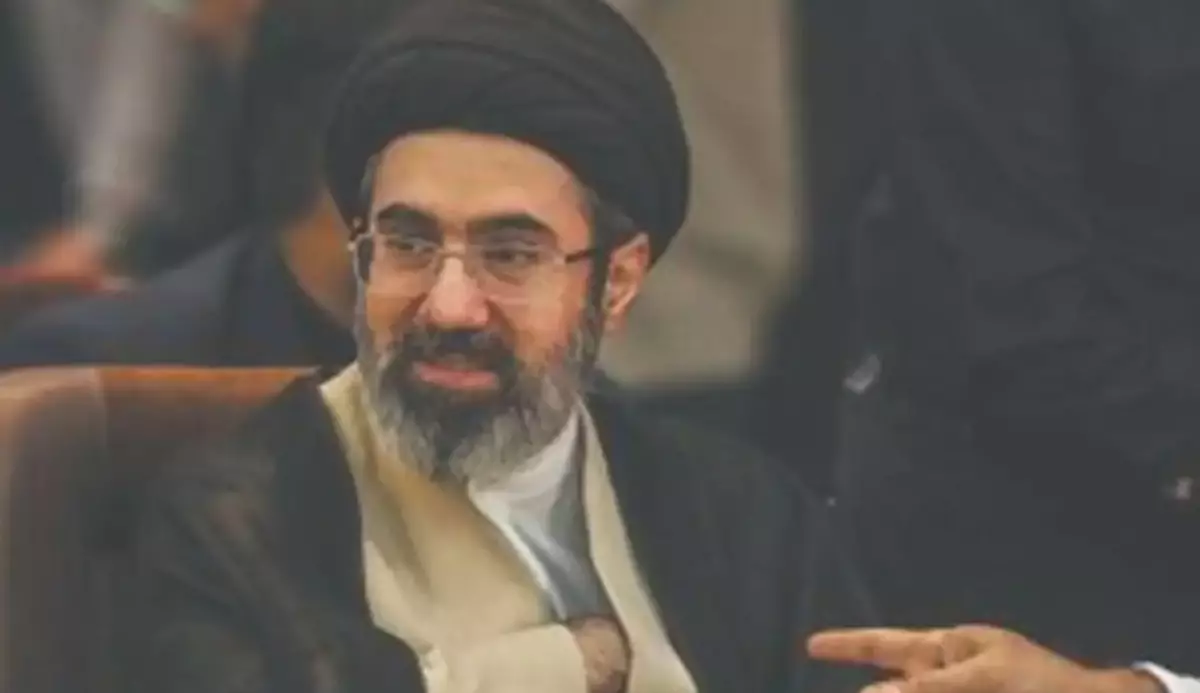 Ирандағы ең жоғары билік Хаменеидің ұлына өтті