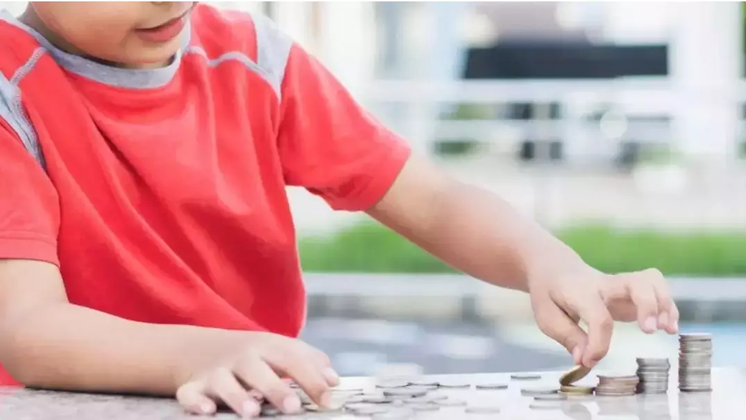 Алименты без границ: Мажилис защитил права детей казахстанцев за рубежом