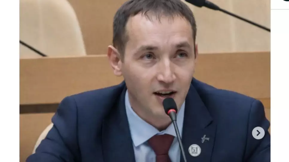 Қазақтардың тәуелсіздігіне сүйсінгені үшін ресейлік депутаттың басы дауға қалды