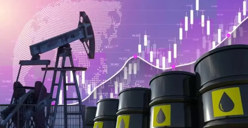 Нефть растет в цене на фоне перебоев с поставками