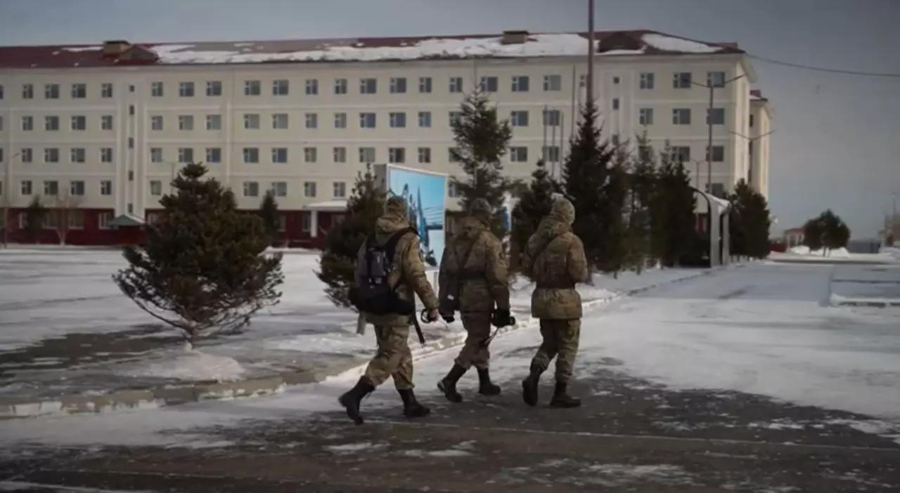 Әскерилерге Конституцияның жаңа жобасы түсіндірілді