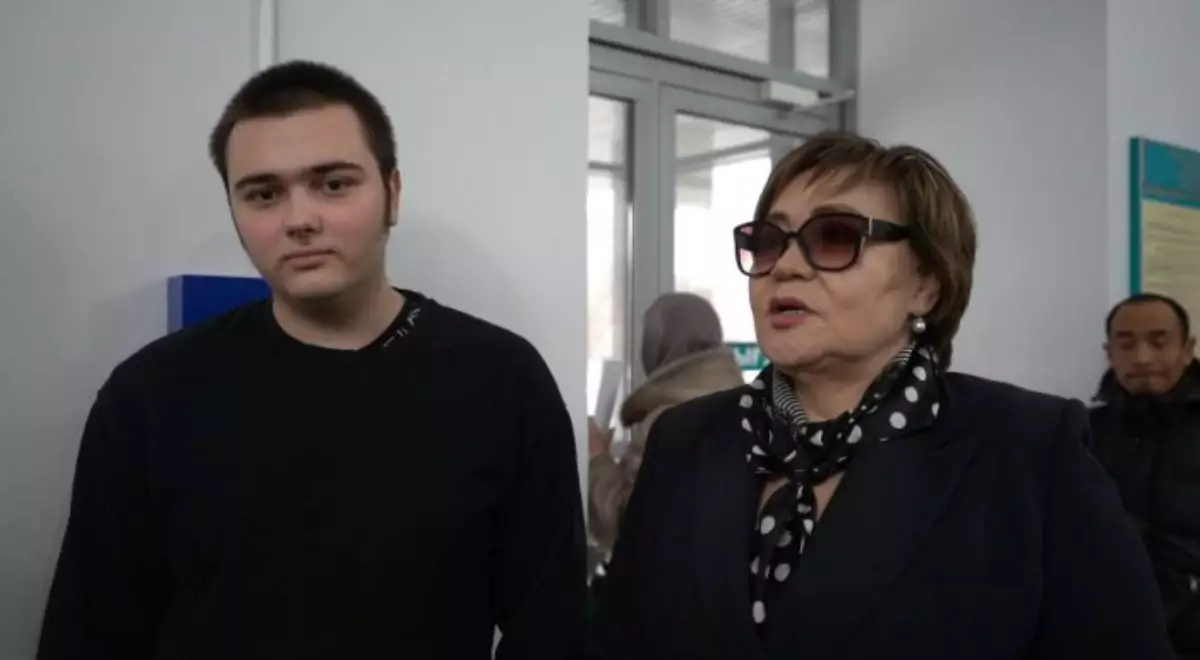 "Ресейде оған қауіп бар": Қазақстанға қашып келген 16 жастағы жасөспірім ісі сотта қаралып жатыр