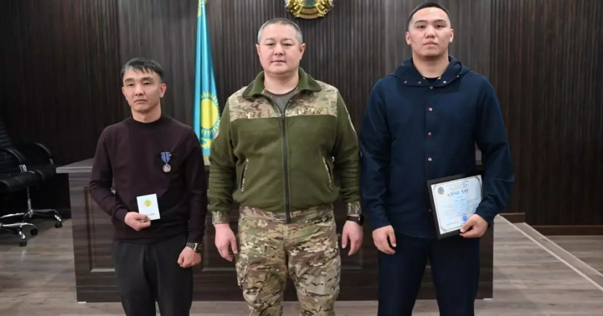  Әскери қызметкер өрт кезіндегі ерлігі үшін медальмен марапатталды 