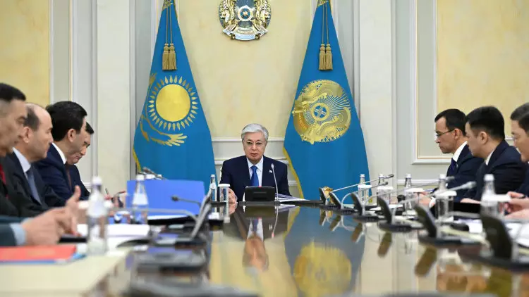 Токаев поручил усилить безопасность стратегической инфраструктуры Казахстана