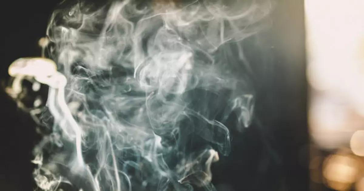  Шылым шегу көзге де зиян болып шықты 