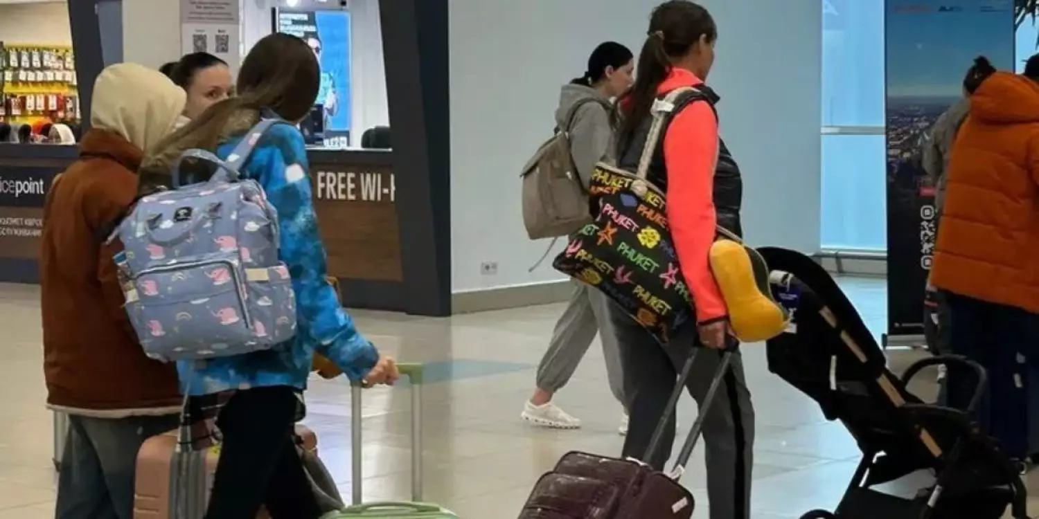 «Қатты қорықтық»: БАӘ-дегі қазақстандықтар елге қалай жетті?