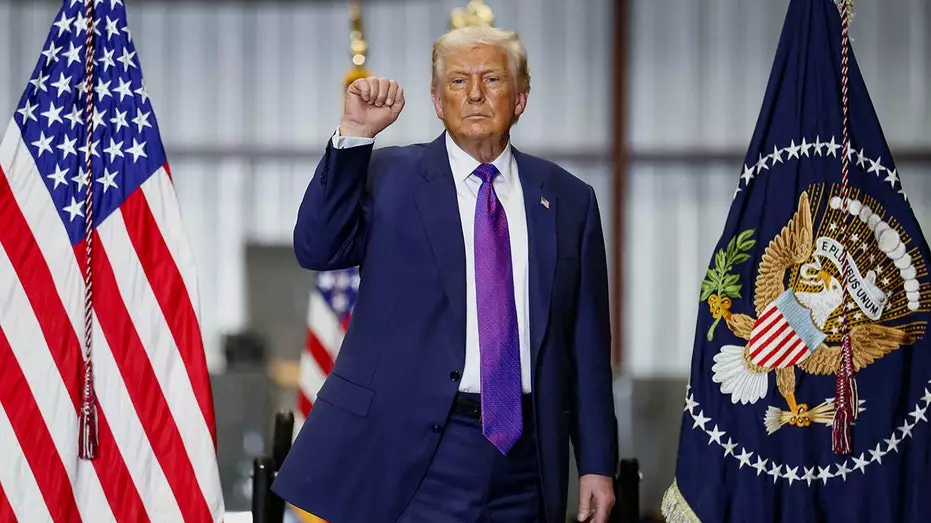 Крупные технологические компании поддержали обещание Трампа платить больше за электроэнергию для дата-центров перед его подписанием.