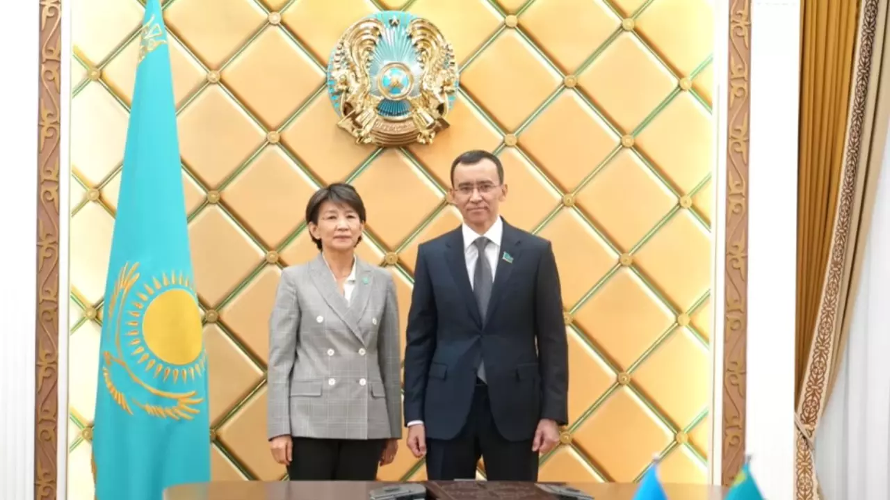 М. Әшімбаев БҰҰ-ның Қазақстандағы тұрақты үйлестірушісі С. Раднарагчамен кездесті