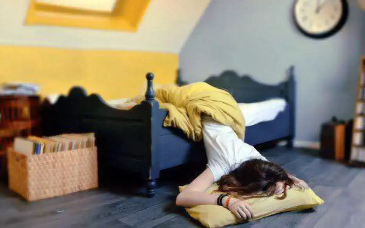 Студентка упала с кровати и разбогатела на 7,4 миллиона рублей - новости на Lada.kz 04.03.2026