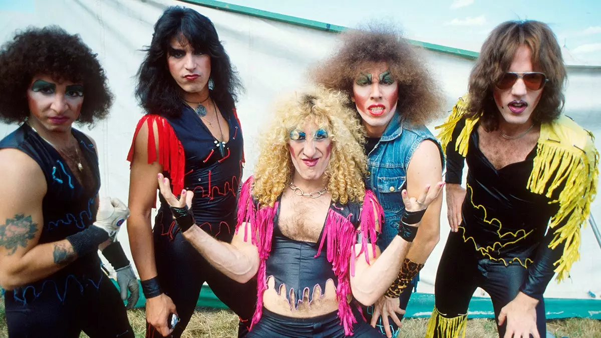 Twisted Sister пригласили икону металла 80-х, чтобы продолжить наследие после внезапного ухода вокалиста.
