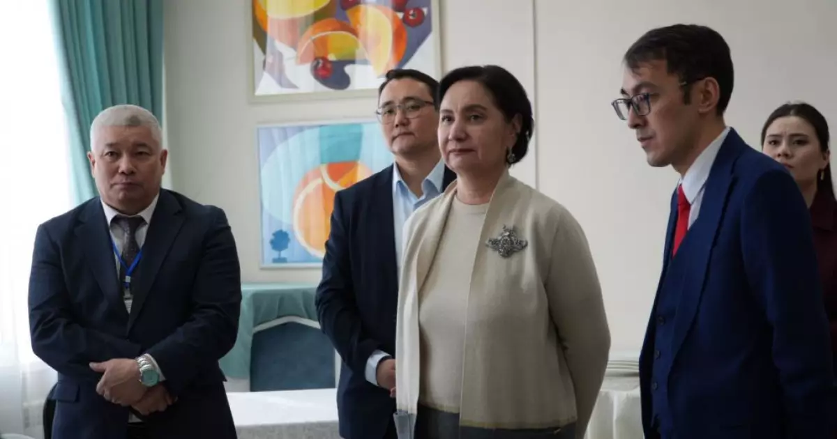   «Жарқын Болашақ» жастарды қолдайды   