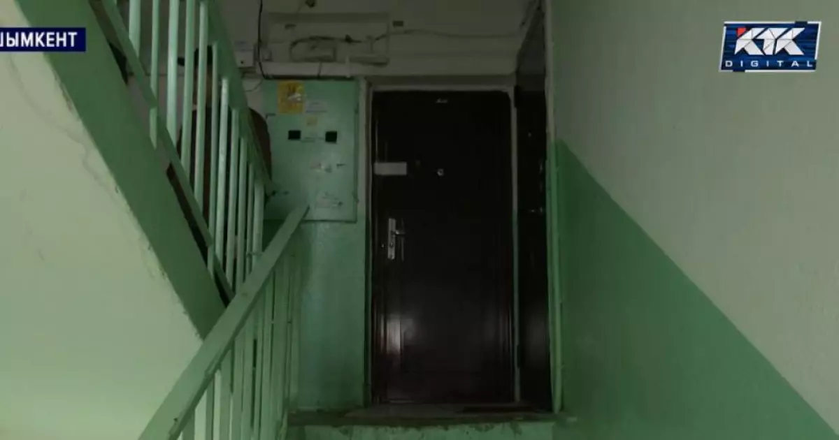  Шымкентте қайғылы оқиға: Бір подъездегі үш пәтерден 4 адамның мәйіті табылды 