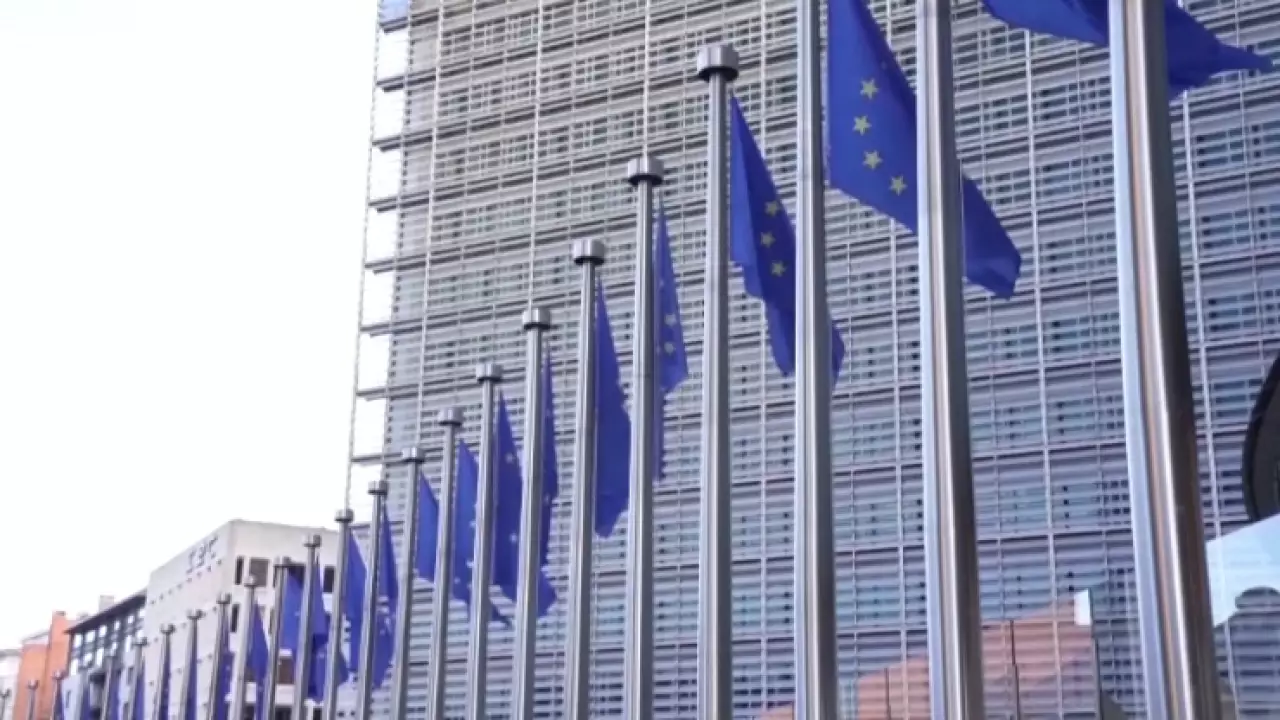 Цены на газ в ЕС подскочили до максимума за три года