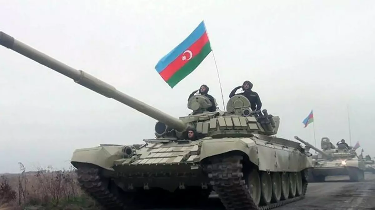 Азербайджан стягивает войска к границе с Ираном