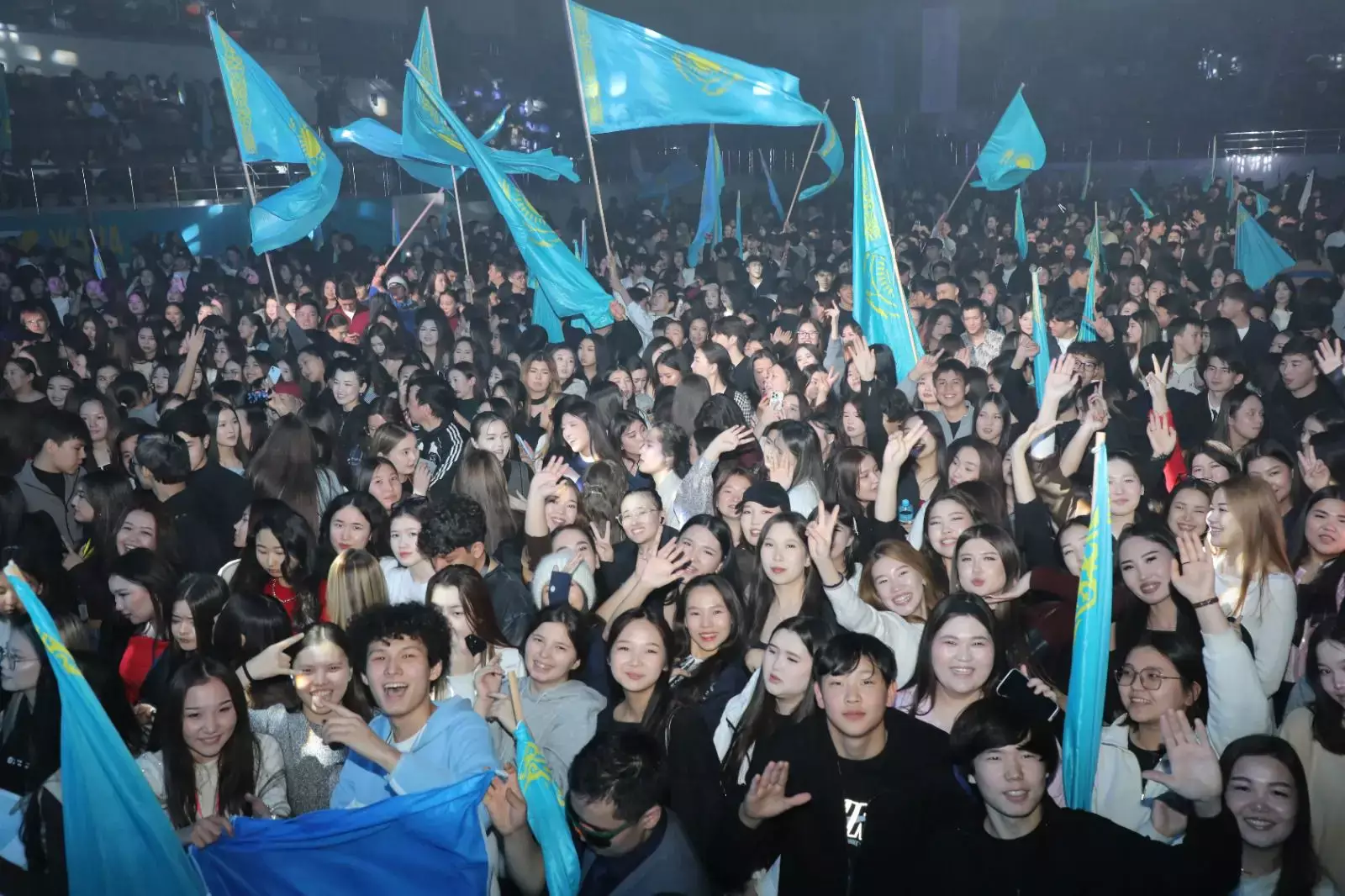 Алматыдағы референдум ырғағы: роботтар мен жастар көктемге қарқын берді