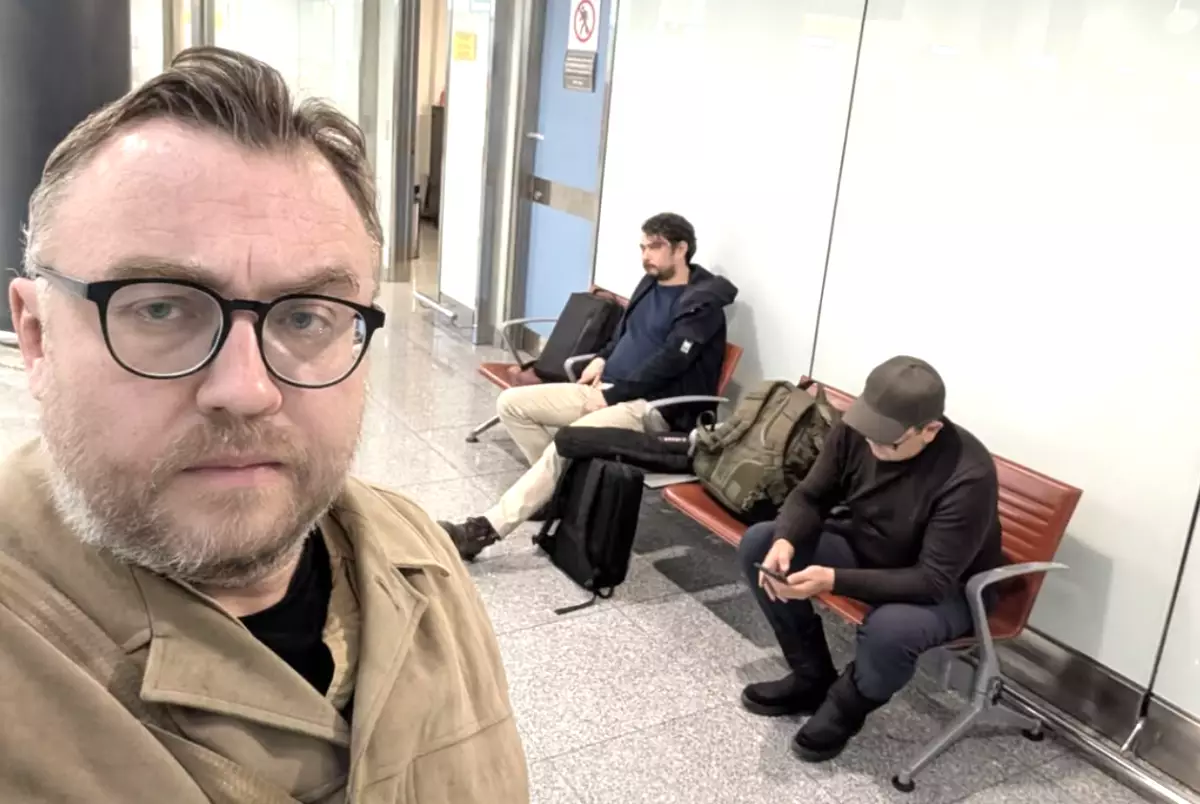 Астанада шекарашылар Украинаға барып келген журналистерді тексерген