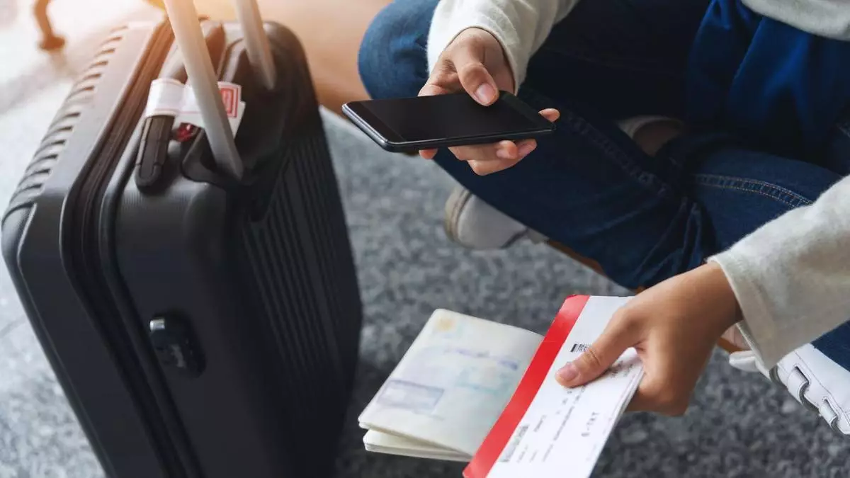 Казахстанцев предостерегли от сомнительных вакансий за границей