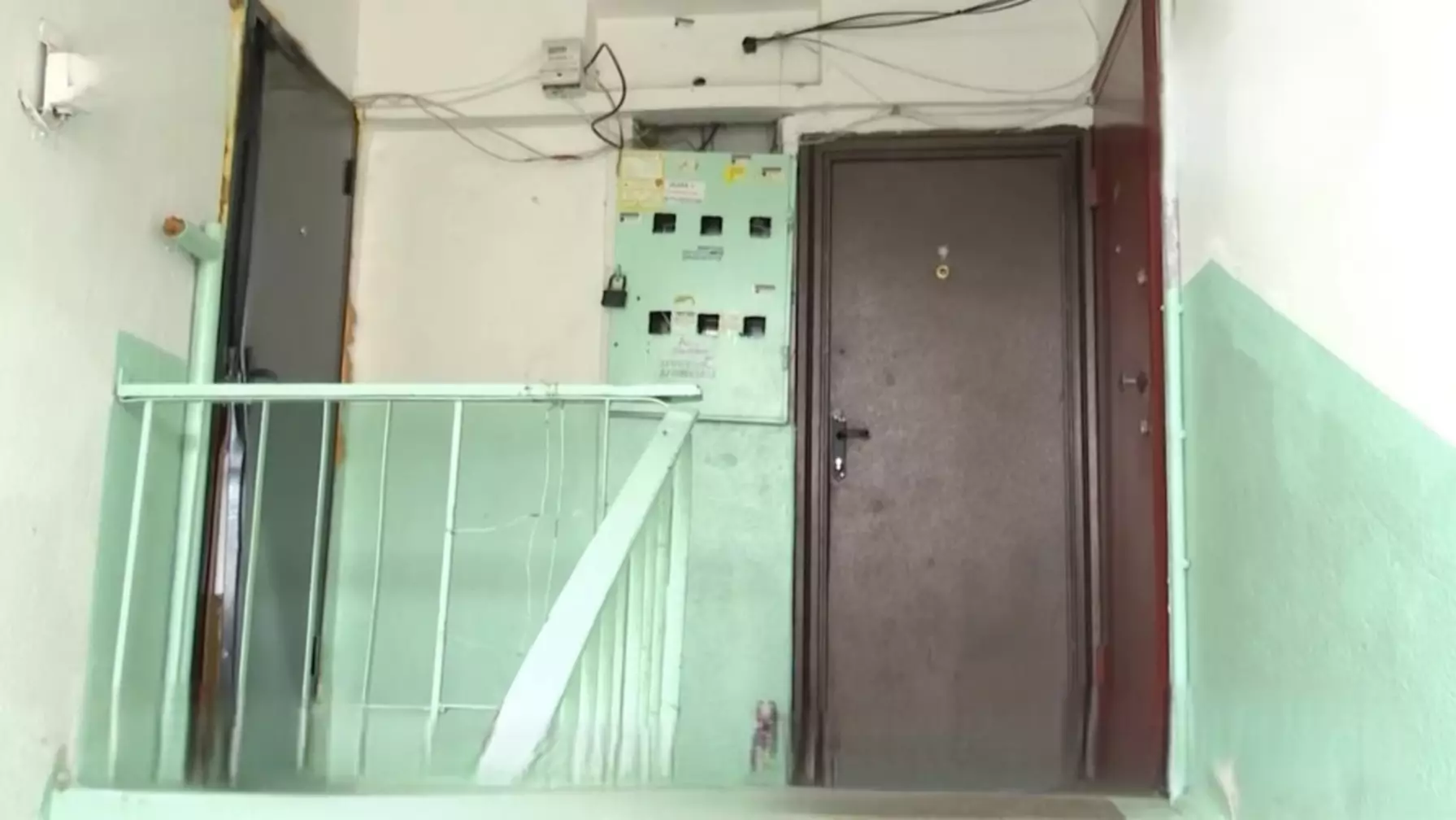 «Бір подъезден төрт адамның мәйіті табылды»: Шымкентте жантүршігерлік оқиға орын алды (ВИДЕО)