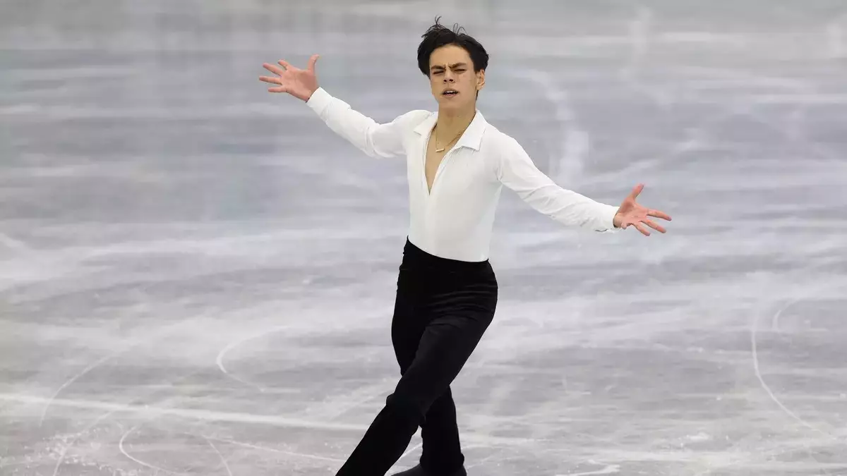 Как выступил казахстанский фигурист на юниорском чемпионате мира