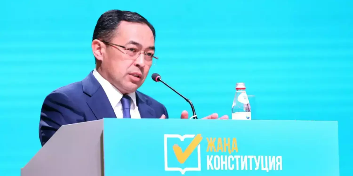 Арман Қырықбаев жаңа Ата заңның негізгі авторы кім екенін айтты (ВИДЕО)