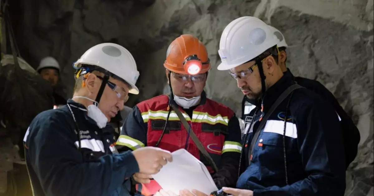  Руслан Өскенәлі «Нұрқазған» кенішінің жұмысымен танысты 