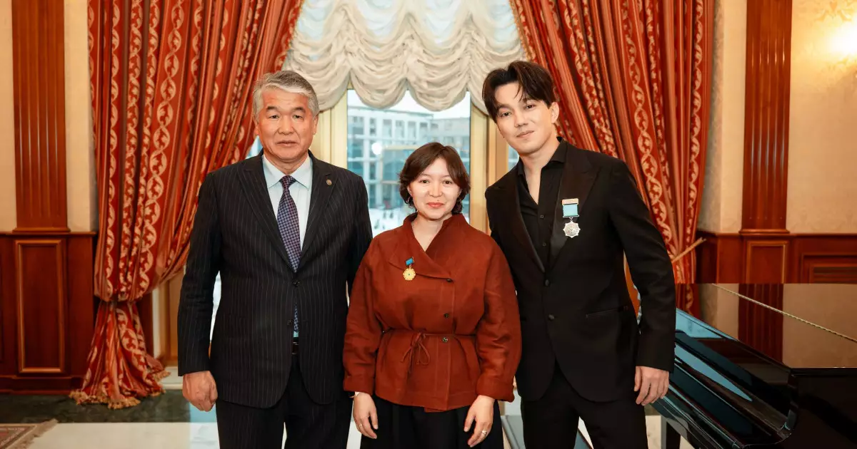   Димаш Құдайберген мен Самал Еслямова ТҮРКСОЙ марапатына ие болды   