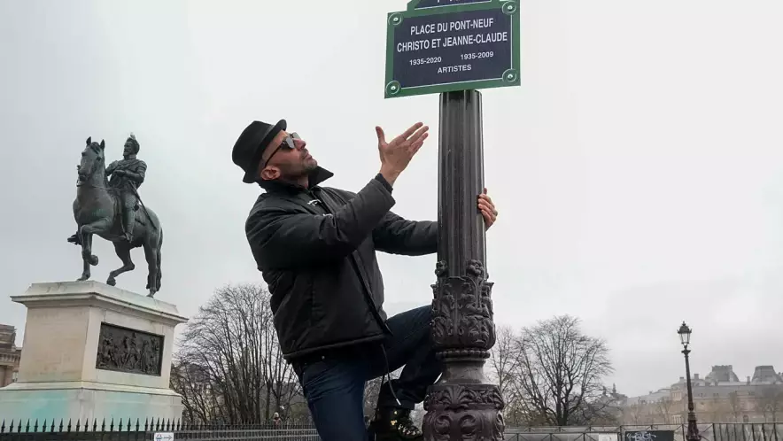 Мост, который станет пещерой: в Париже готовят грандиозную арт-инсталляцию Pont Neuf Cavern