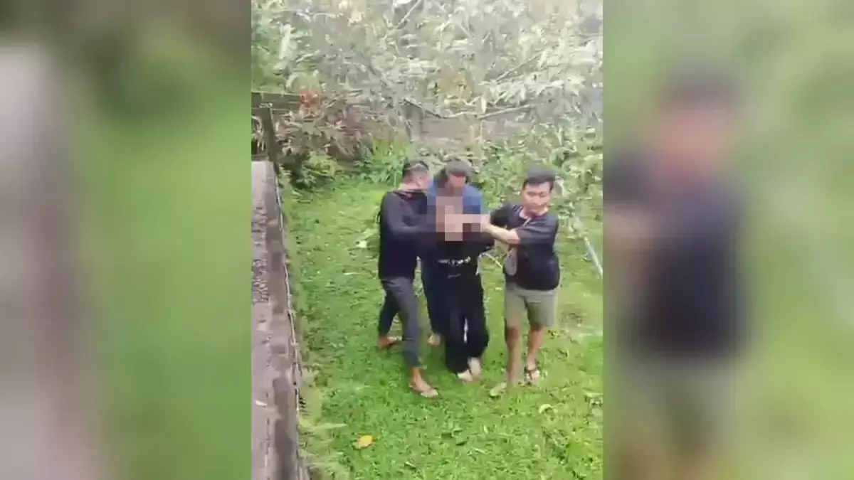 Убийство семьи в Атырауской области: подозреваемых доставят в Казахстан в ближайшее время