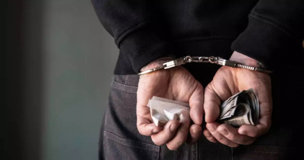  Алматыда 1,1 млн доллар пара алды деген күдікпен «ҚазТемірТранс» филиалының директоры ұсталды 