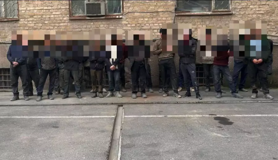 Шымкентте кәсіпкер шетелдіктерді жұмысқа заңсыз тартқан 