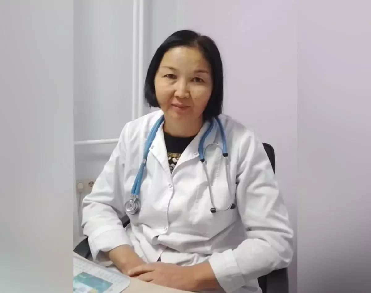 За 30 лет работы врачом – только две записи в трудовой книжке