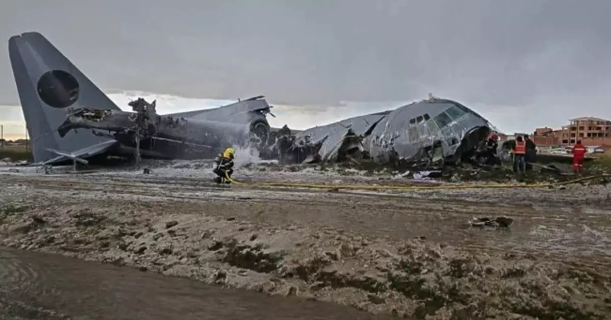  Боливияда ұшақ апатынан 22 адам қаза тауып, 18 тонна ақша өртелді 
