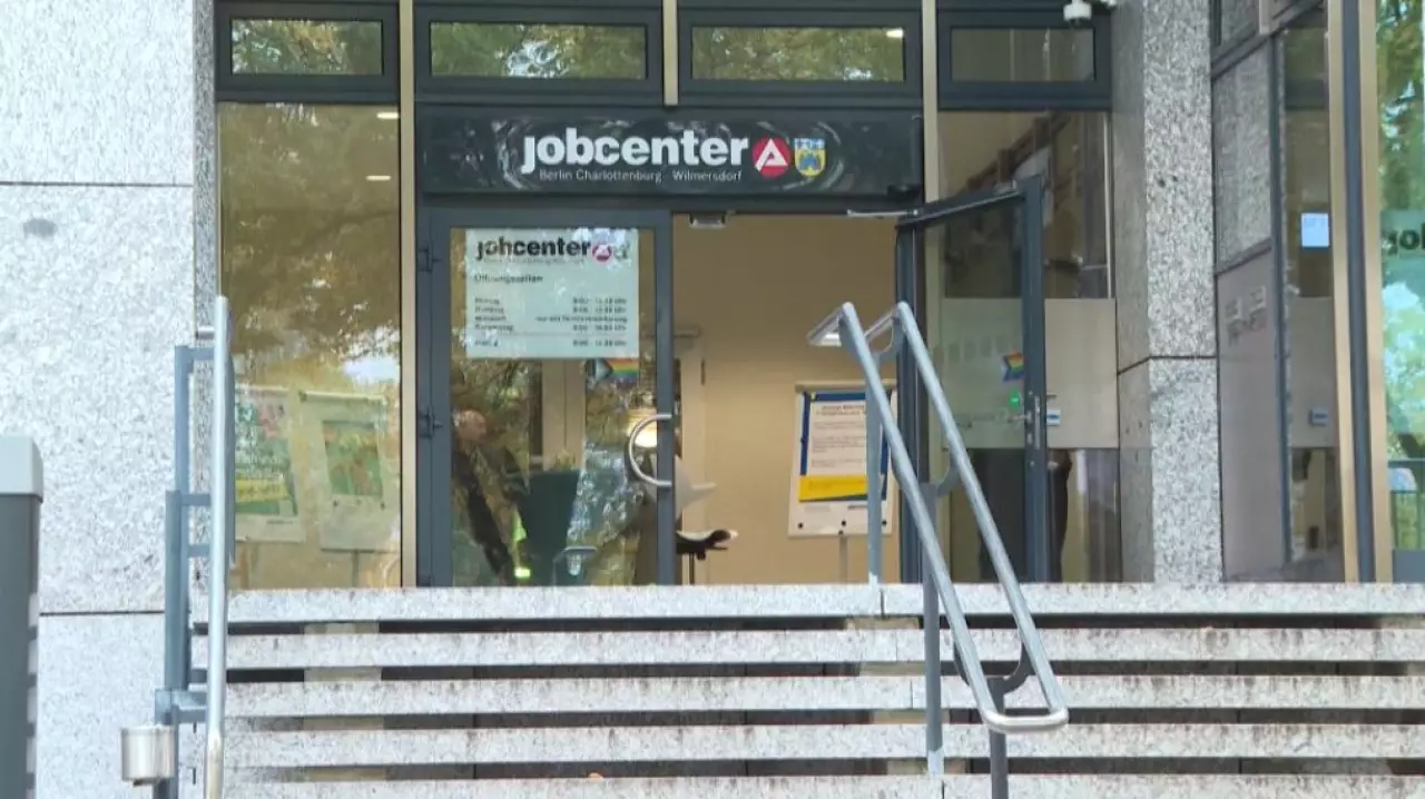 Выдачу соцпомощи ужесточают в Германии