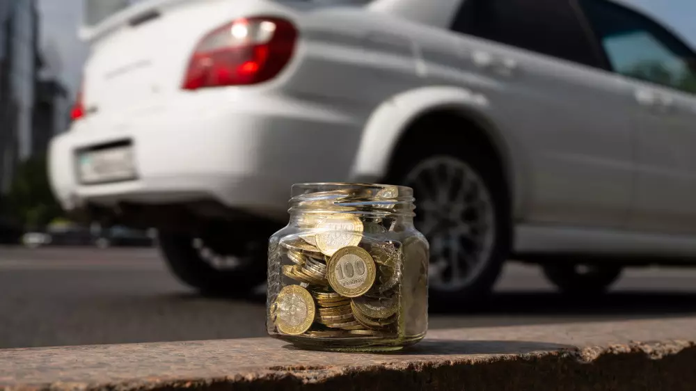 Казахстанцам нужно уплатить транспортный налог до 1 апреля: что важно знать