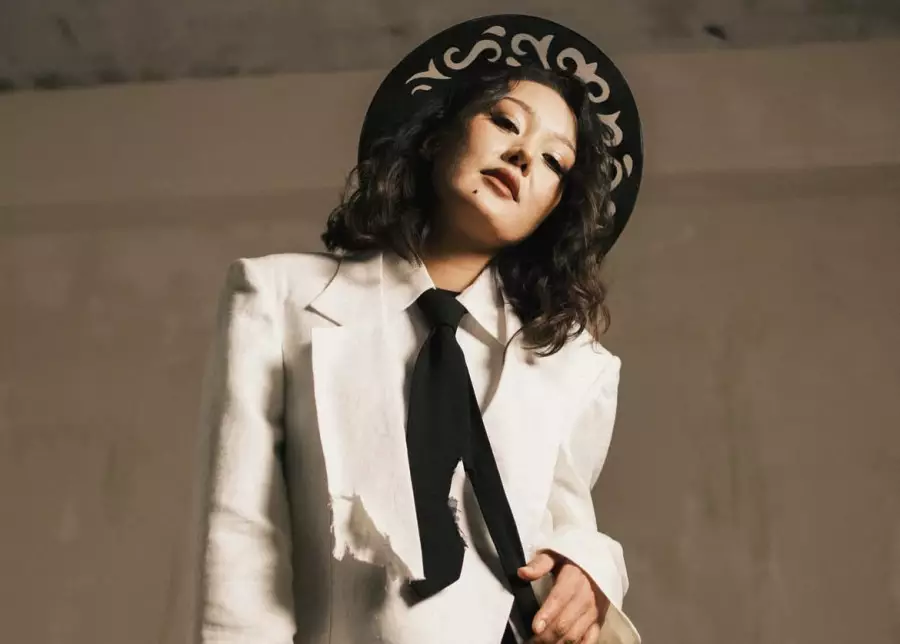 Танымал әнші Мархаба Саби 10 жыл күткен сәбиін дүниеге әкелді