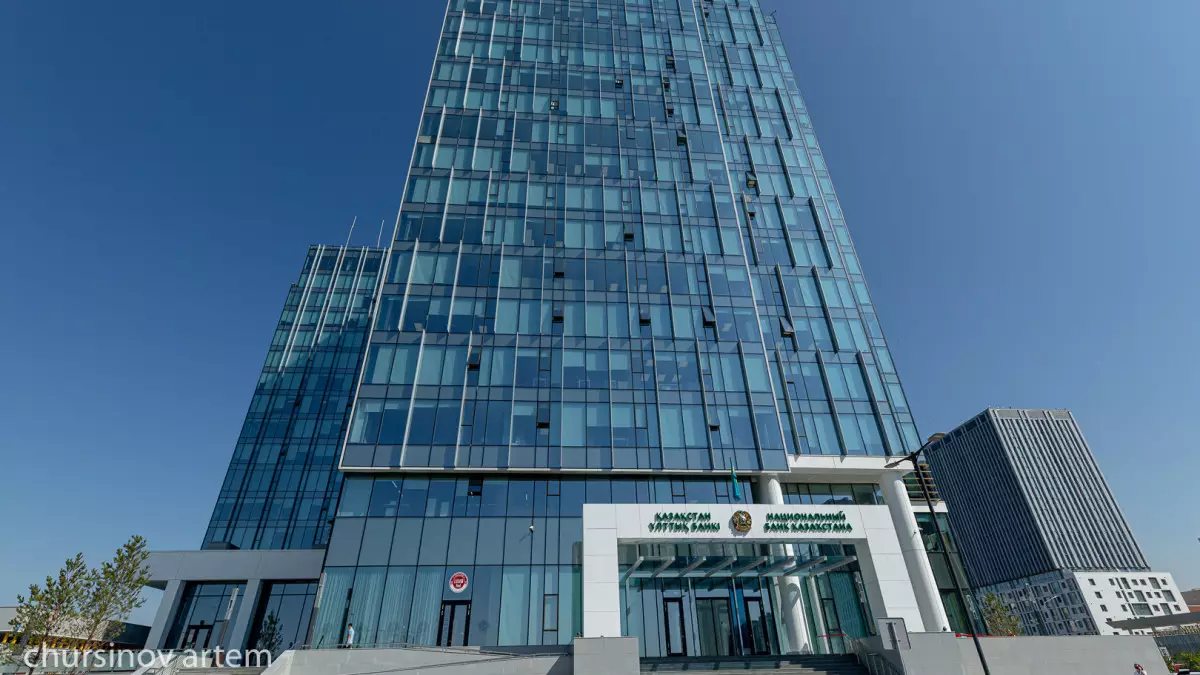 Стало известно, что будет со старыми 10-тысячными купюрами