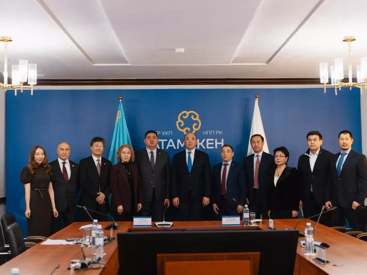 Около тысячи столичных предпринимателей поддержали проект новой Конституции