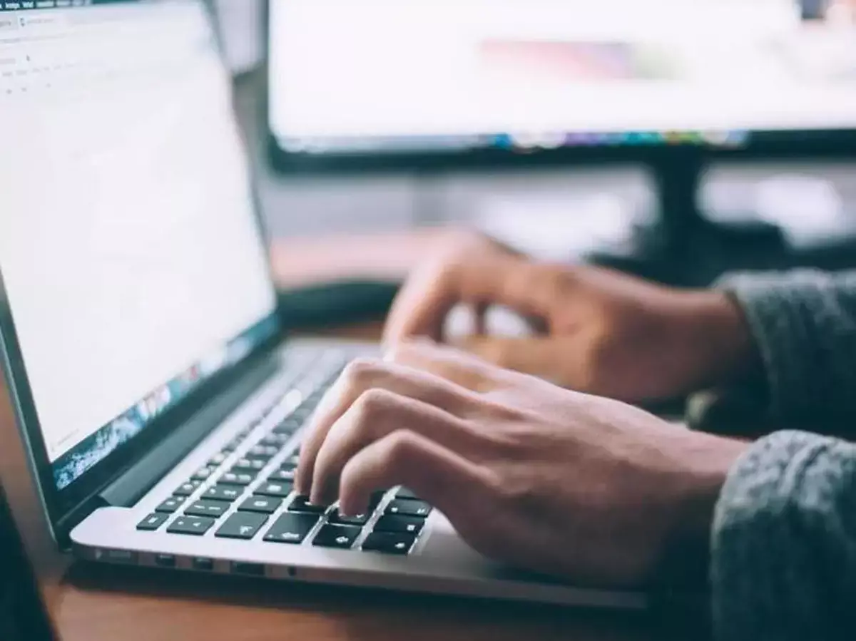 В России хотят сократить рабочую пятницу для женщин - новости на Lada.kz 06.03.2026