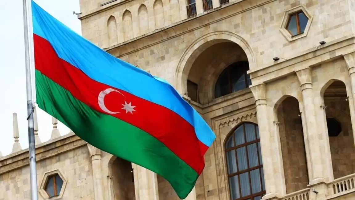 Әзербайжан Ираннан дипломаттарын кері қайтармақ